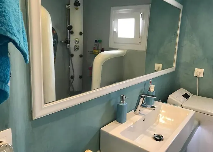 Costa Ilios 2 Bedroom Flat *